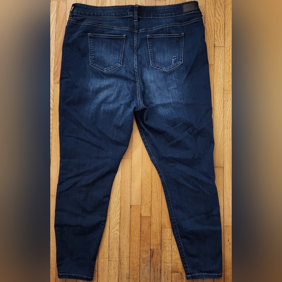 Celebrity Pink, 20, Dark Denim - Picture 2 of 4